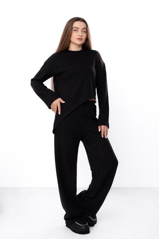 Костюм жіночий